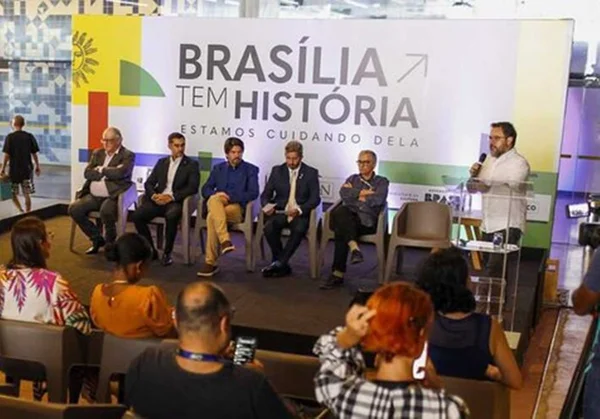 Iphan anuncia restauro em monumentos da Praça dos Três Poderes