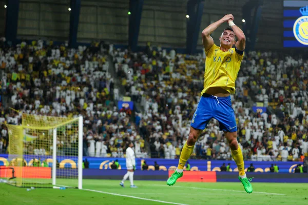 Cristiano Ronaldo comemora gol histórico no Saudita - Metrópoles