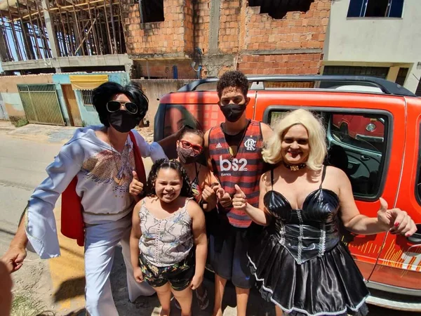 Promoção: Rádio Metrópoles faz as compras e entrega na casa do ouvinte