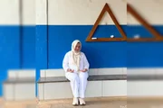 Turista da Turquia visita o centro religioso de João de Deus
