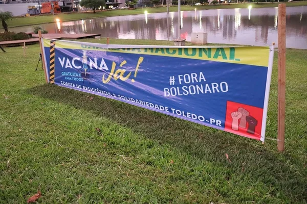 Homenagem Comitê de Resistência e Solidariedade às vítimas de Covid
