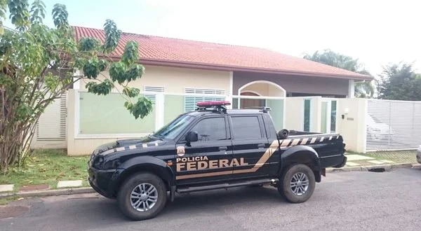 PF prende dois homens com meia tonelada de maconha em casa no DF