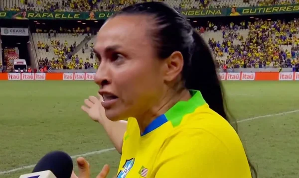 Marta se revolta com árbitra em jogo contra EUA: “Não pode acontecer”