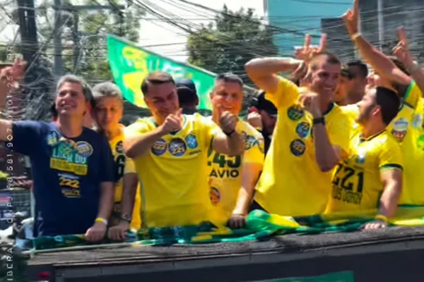 Após proibição de bets, Flávio diz que Lula “está desesperado”