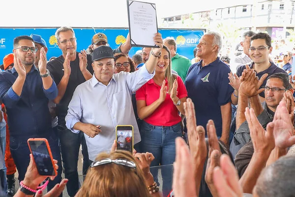 Ibaneis inaugura viaduto no Recanto das Emas: “Segurança e conforto”