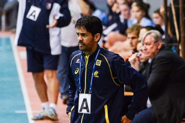 CBHb oficializa Cristiano Rocha como treinador da seleção feminina de handebol