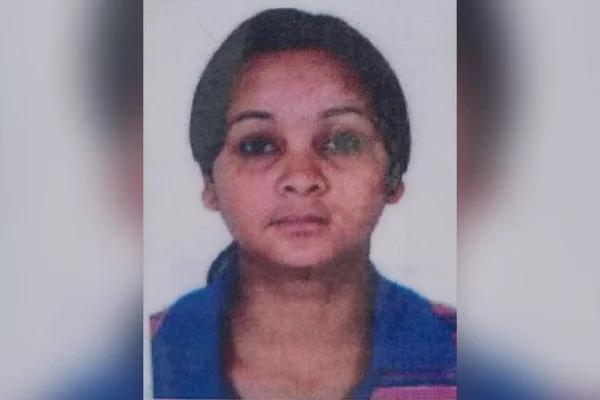 Autista corpo mãe trancada casa goias