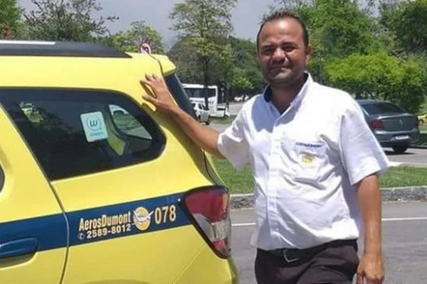 CT do Flamengo: taxista vascaíno leva famílias de vítimas de graça