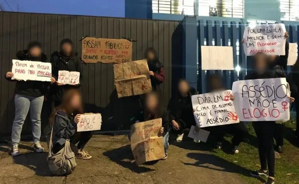 imagem colorida manifestacao alunas assedio sexual parana