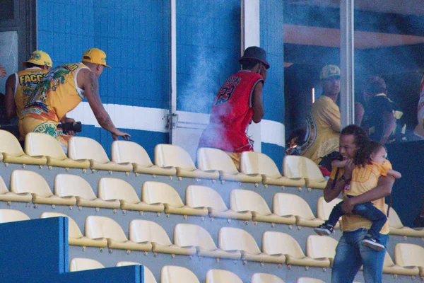 Após derrota, grupo de torcedores do Brasiliense ataca time