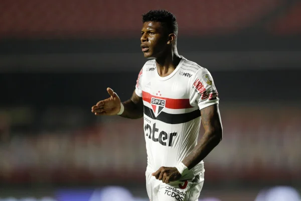 Arboleda lamenta novo tropeço do São Paulo: “É muita pressão”