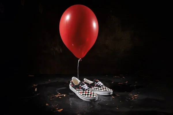 Tênis da Vans com estampas de filmes de terror