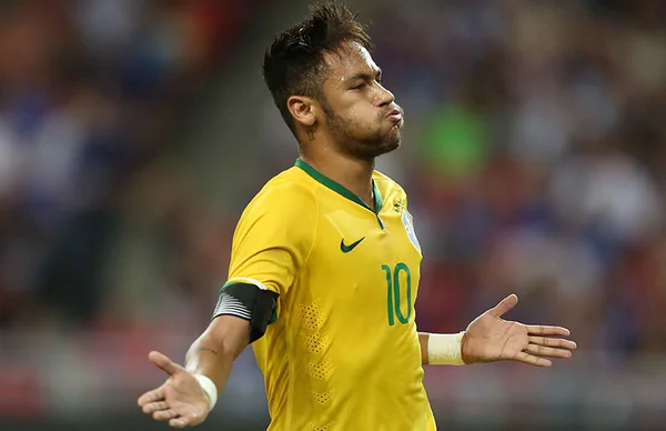 Pai de Neymar nega sonegação de imposto e aponta interpretação “equivocada”