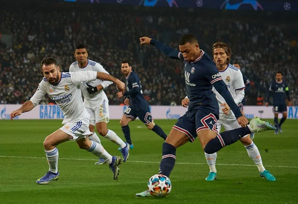 Real Madrid e PSG se enfrentam nesta quarta (9/3)