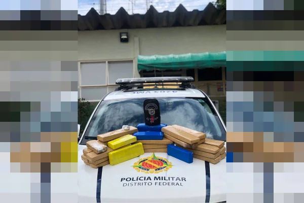 PMDF encontra 32 quilos de maconha escondidos debaixo de cama