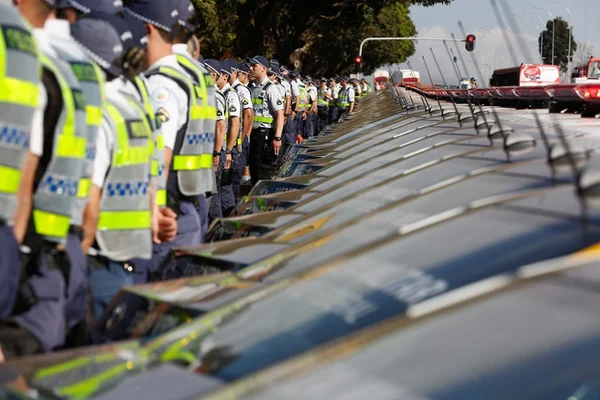 GDF avalia se aumento salarial de policiais incluirá retroativo