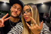 Rafaella Santos e Neymar fazem pose divertida