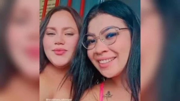 imagem colorida de Franciele, à esquerda, e Jennifer, de óculos, eram muito amigas - Metrópoles