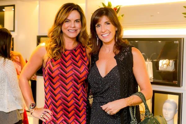Claudia Salomão e
Daniela Kniggendorf Claudia Salomão e
Daniela Kniggendorf