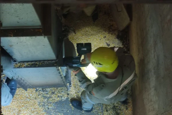 Trabalhador morre preso em elevador de grãos em Morrinhos (GO)