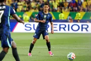 Douglas Santos Douglas Santos