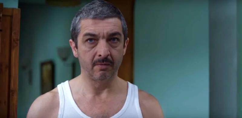 <a href="https://www.netflix.com/search?q=Um%20Conto%20Chin%C3%AAs&jbv=70243678&jbp=0&jbr=0" target="_blank"><b>Um Conto Chinês (2011)</b></a>: neste curioso drama, o ranzinza Roberto (Ricardo Darín) vê sua rotina mudar após conhecer Jun (Ignacio Huang), um chinês que não fala uma única palavra em espanhol <a href="https://www.netflix.com/search?q=Um%20Conto%20Chin%C3%AAs&jbv=70243678&jbp=0&jbr=0" target="_blank"><b>Um Conto Chinês (2011)</b></a>: neste curioso drama, o ranzinza Roberto (Ricardo Darín) vê sua rotina mudar após conhecer Jun (Ignacio Huang), um chinês que não fala uma única palavra em espanhol