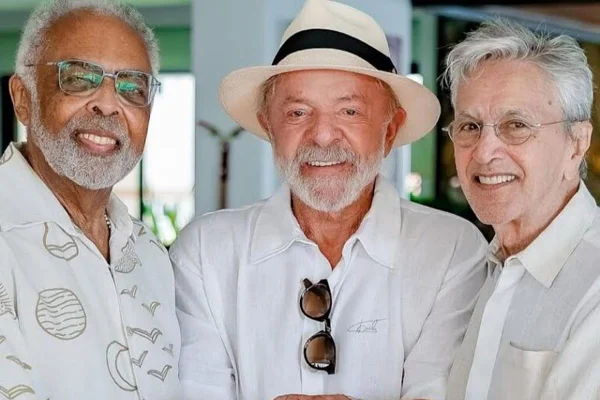 Lula almoça com Gilberto Gil e Caetano Veloso na Bahia