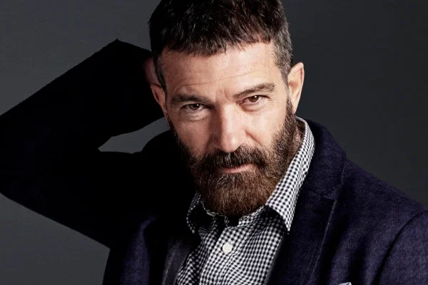 Antonio Banderas vai interpretar Gianni Versace no cinema
