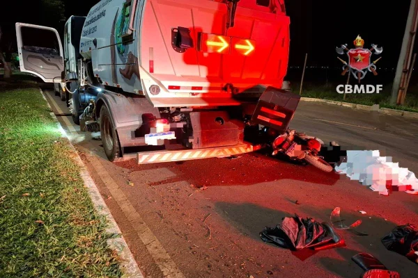 Acidente motocicleta e caminhão SLU