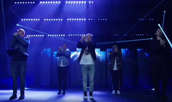 Backstreet Boys lançam clipe da música Don’t Go Breaking My Heart