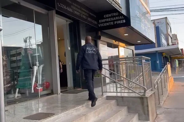 Corretor suspeito de vender lote em condomínio ilegal é alvo da PCDF