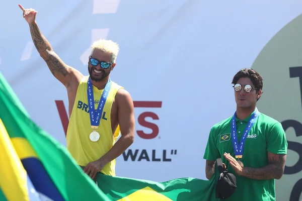 Medina e Italo Ferreira confirmam vaga nos Jogos de Tóquio-2020