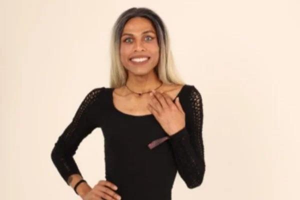 Imagem colorida de Brunella Hilton, ex-candidata a vereadora pelo PSol. Metrópoles