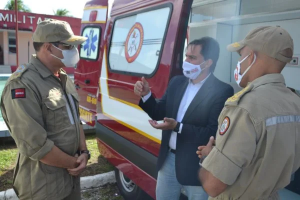 Secretário de Segurança da Paraíba, Jean Nunes, no Corpo de Bombeiros