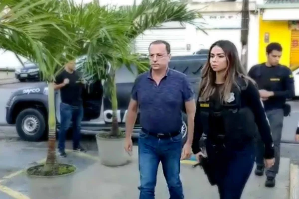 Prefeito de Camaragibe é preso por fraude e organização criminosa