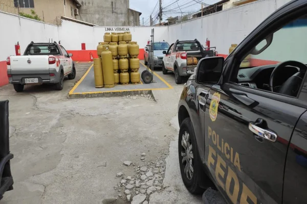 PF: milícia usou gatonet e gás para coagir eleitores no RJ