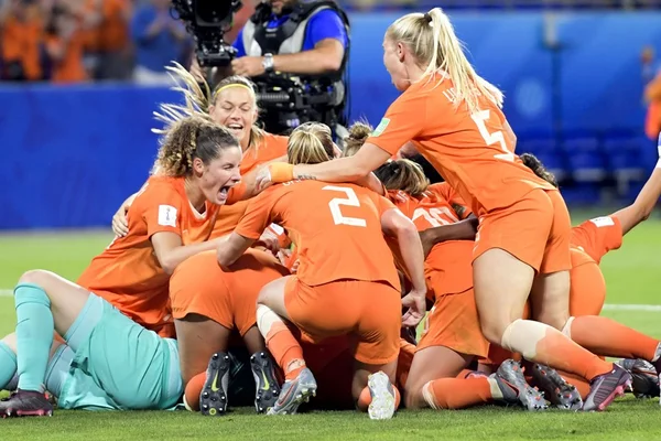 Holanda bate Suécia na prorrogação e decide Mundial Feminino com EUA