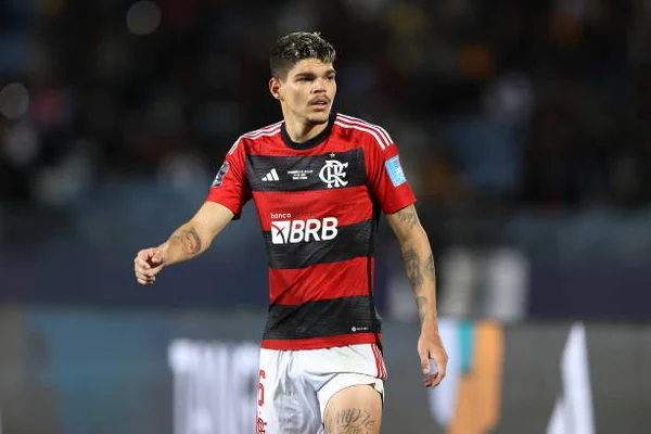 Nasce uma estrela: Ayrton Lucas, o melhor lateral-esquerdo do país